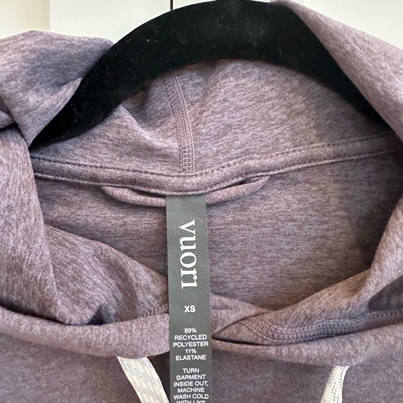 Vuori lightweight hoodie (another listing has matching pants) - Picture 7 of 7